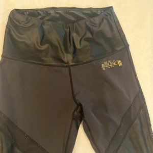 Chestee/Barbella Box padded shin leggings